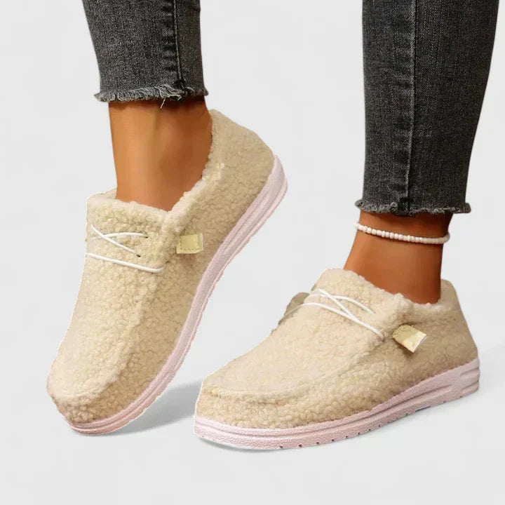 Loafers för kvinnor | Platta texturerade slip-ons