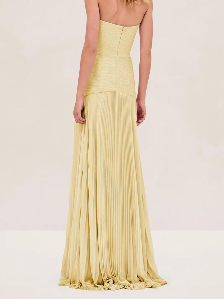 Kvinnors Maxi Sommarklänning | Off-Shoulder Plisserad