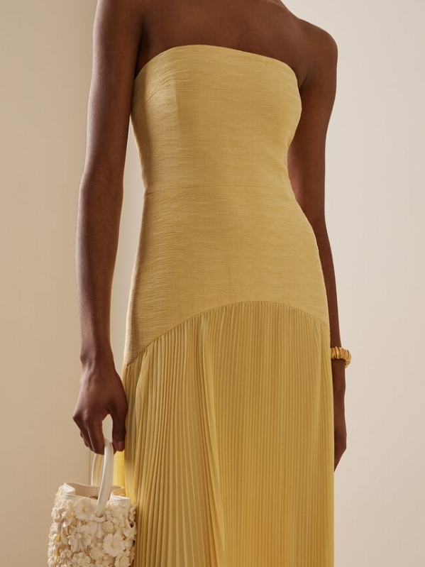 Kvinnors Maxi Sommarklänning | Off-Shoulder Plisserad