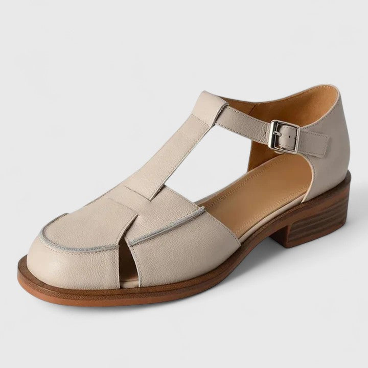 Sandaler för kvinnor | Stängd tå T-rem