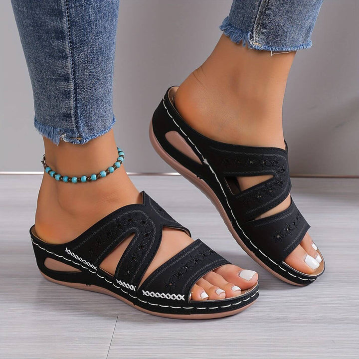 Sandaler för kvinnor | Öppen tå slip-on med utskurna sidor
