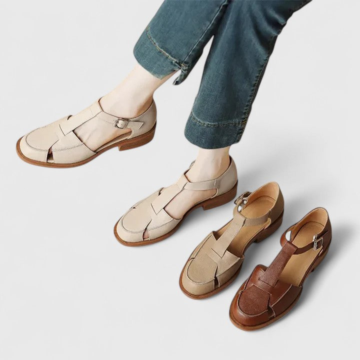 Sandaler för kvinnor | Stängd tå T-rem