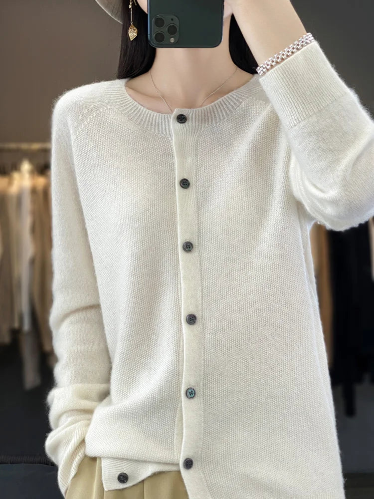 Kvinnors Cardigan | Knappframsydd Stickad