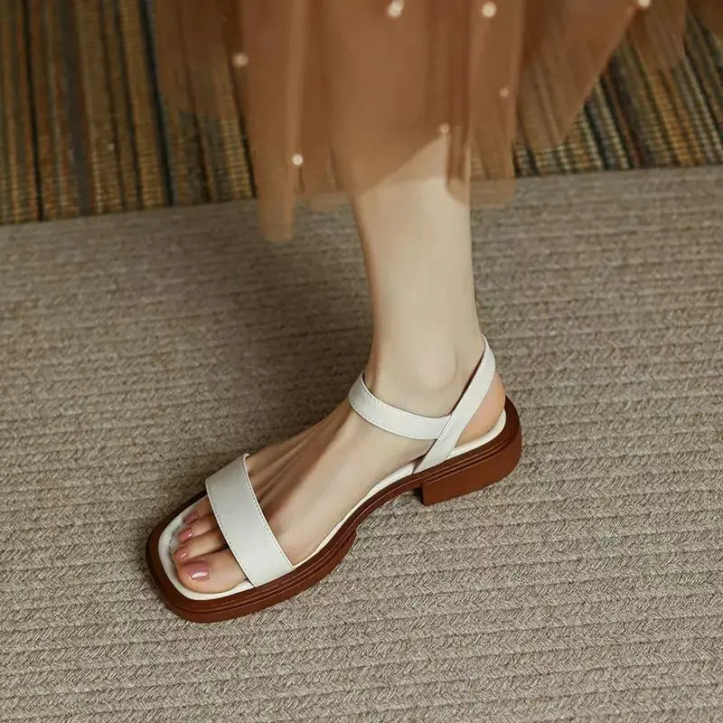 Sandaler för kvinnor | Platt öppen tå rem