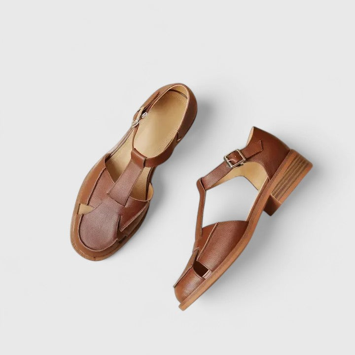 Sandaler för kvinnor | Stängd tå T-rem